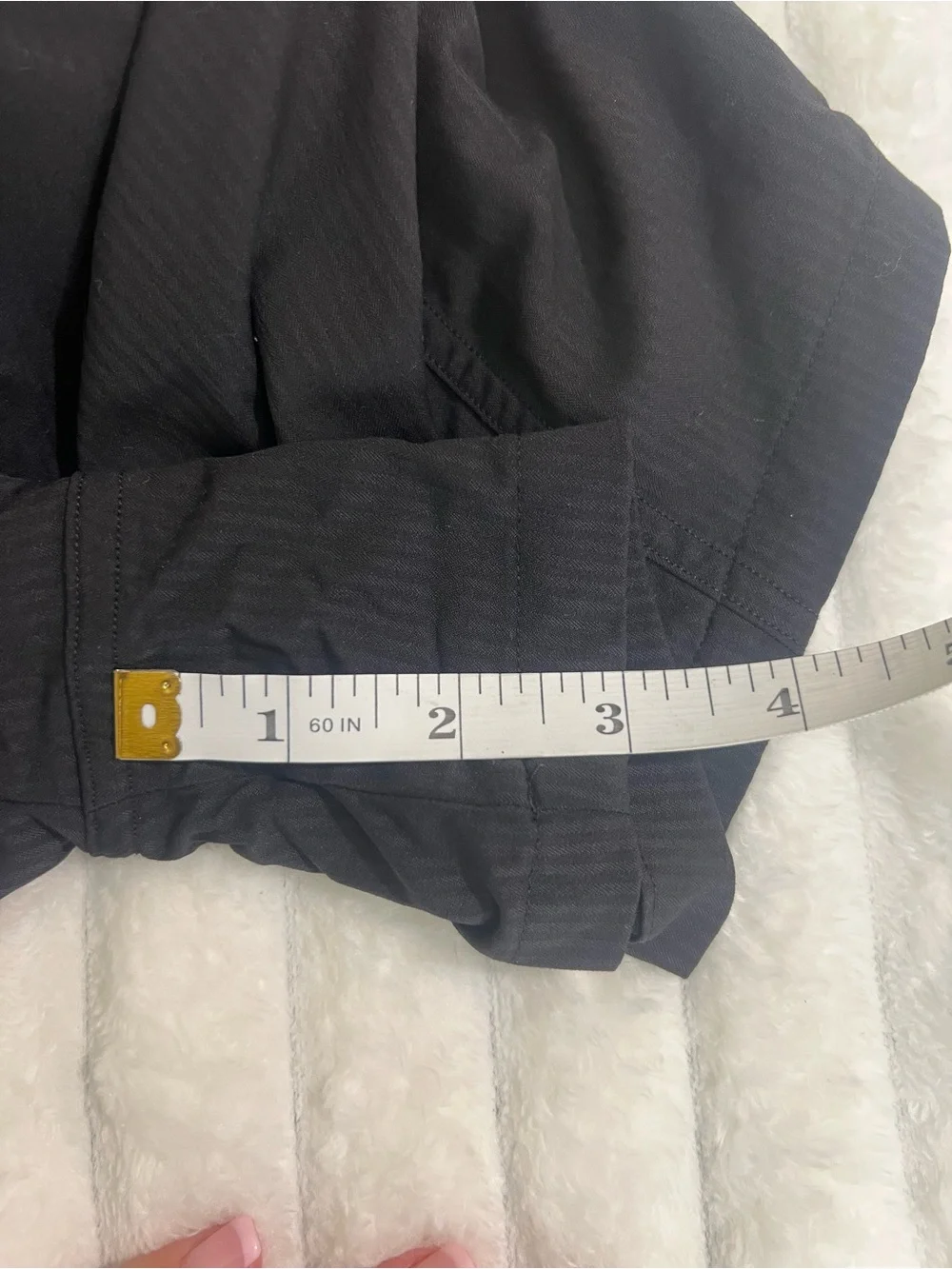 🖤Lululemon Dance Studio Mid-Rise Shorts – Black – Size 4 🖤 - Picture 8 of 8
